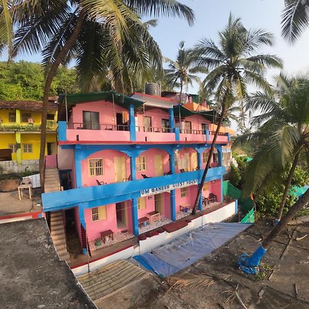 Om Ganesh Guest House Cliffside Arambol Exterior photo