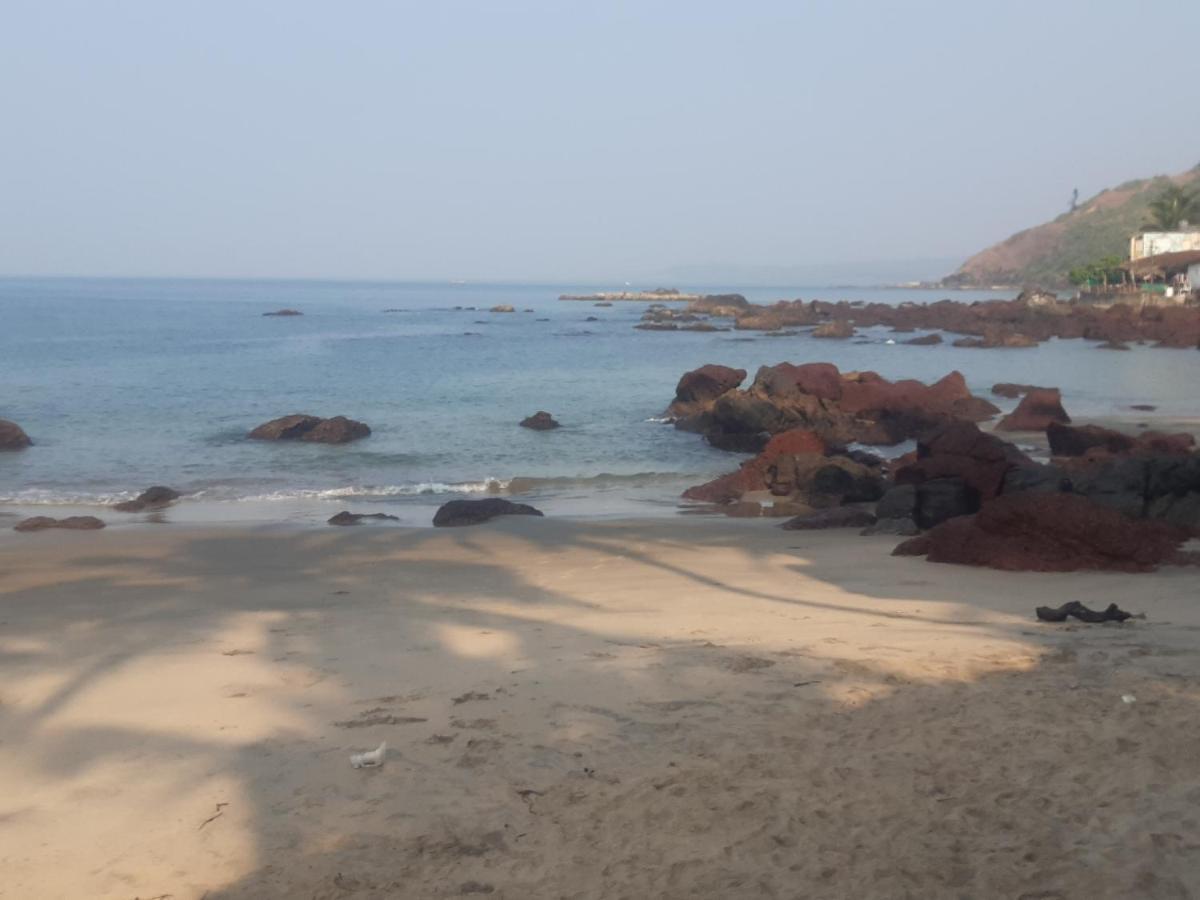 Om Ganesh Guest House Cliffside Arambol Exterior photo