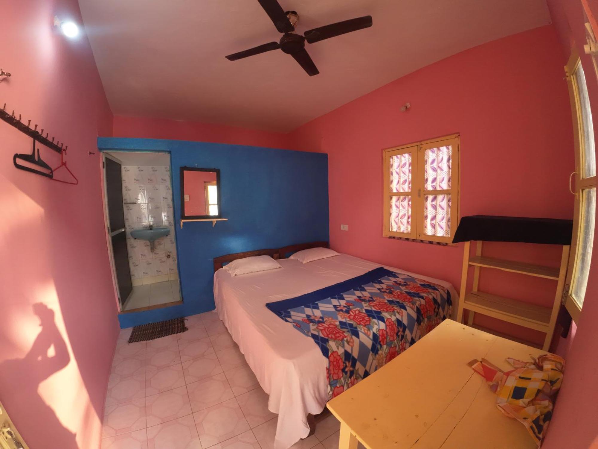 Om Ganesh Guest House Cliffside Arambol Exterior photo