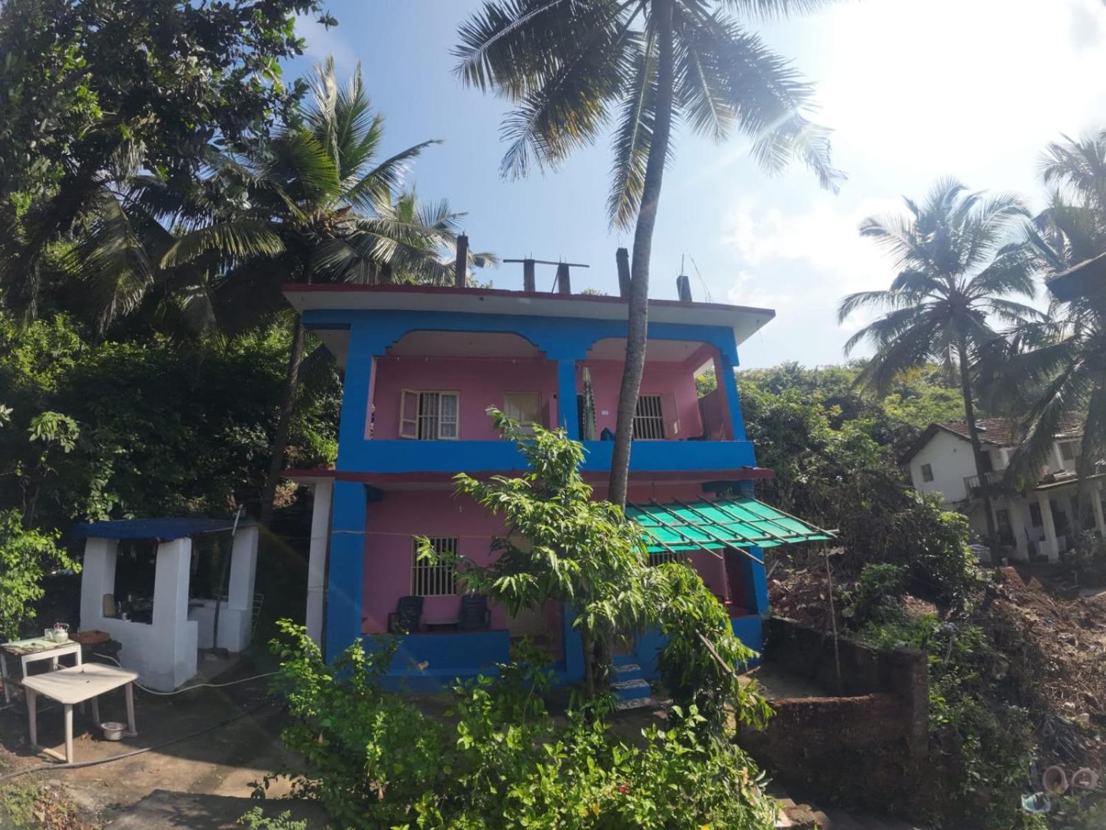Om Ganesh Guest House Cliffside Arambol Exterior photo