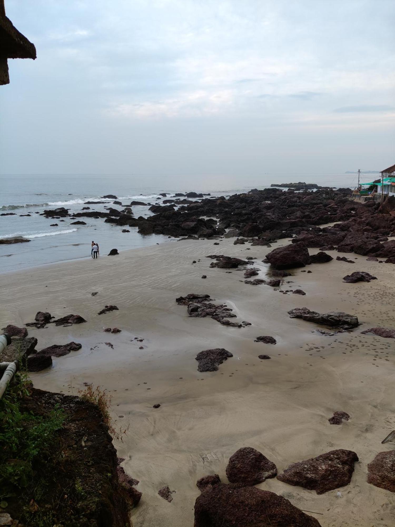 Om Ganesh Guest House Cliffside Arambol Exterior photo