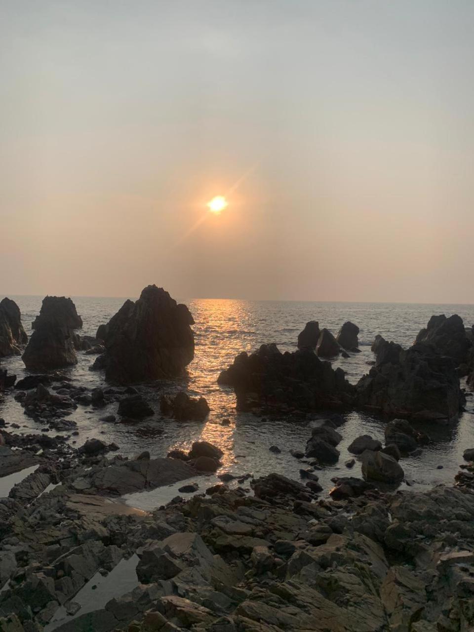 Om Ganesh Guest House Cliffside Arambol Exterior photo